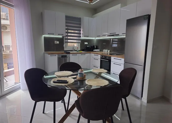 Shipyard View Apartment